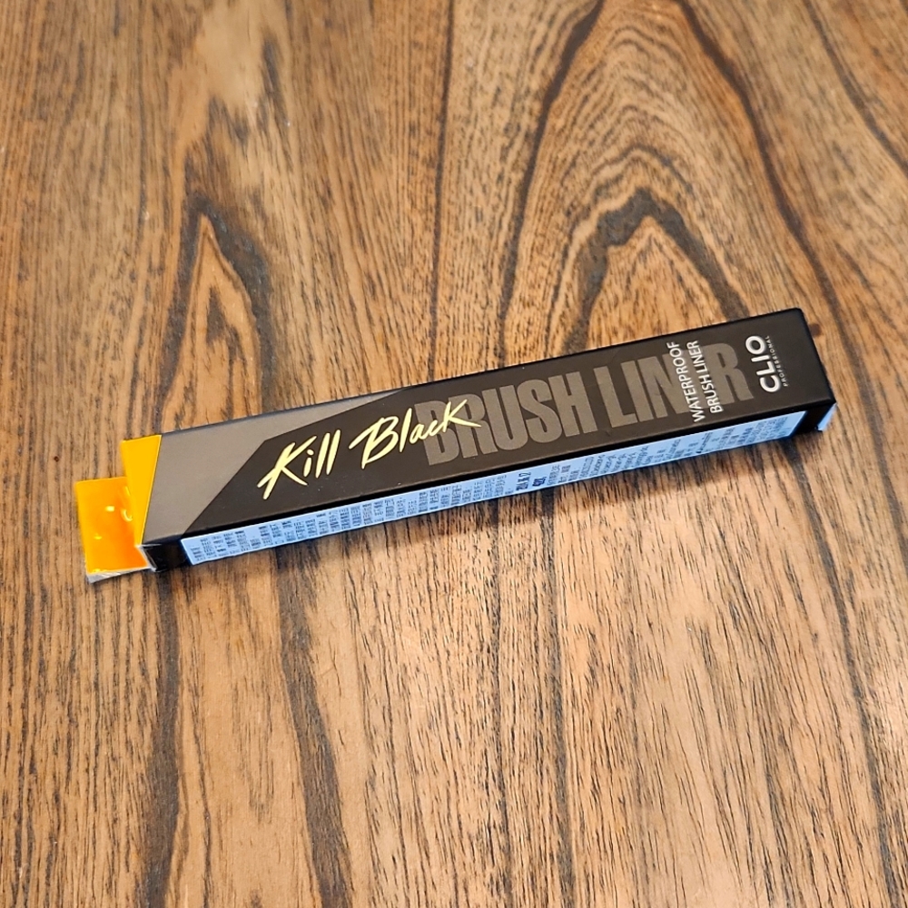 CLIO Kill Black Waterproof Brush Liner